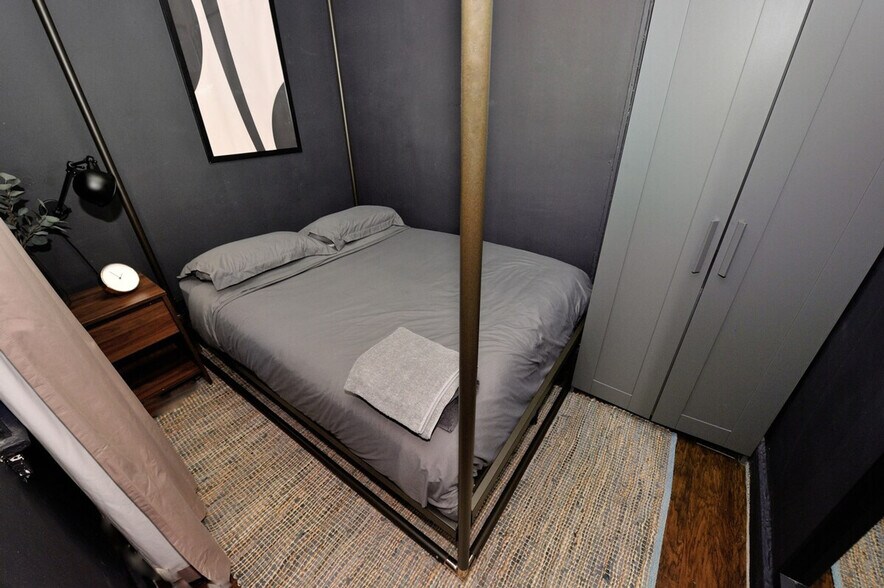 Building Photo - 1130 2nd Ave