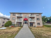 Building Photo - 28 Kenmar Dr
