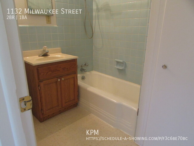 Building Photo - 2 BED | 1 BATH | DUPLEX | NORTH