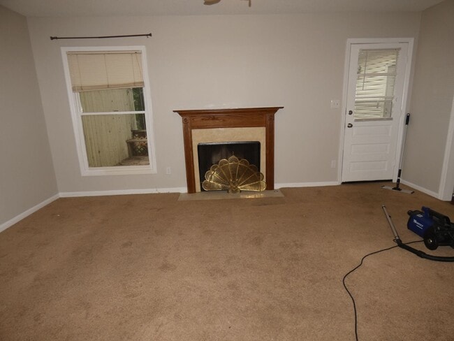 Building Photo - 3240 Overton Manor Dr