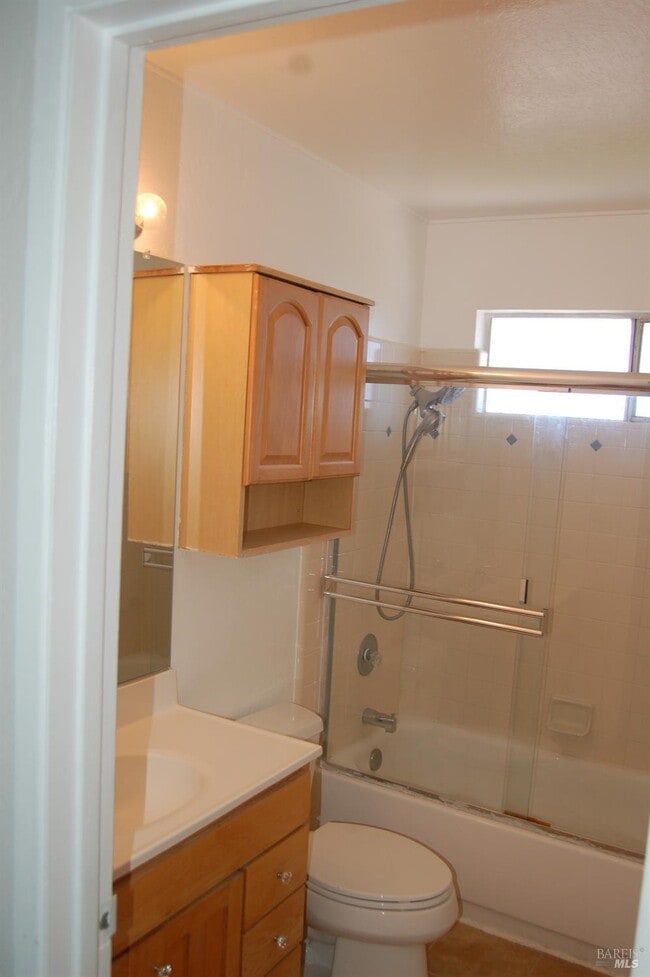 Building Photo - 117 Sunset Cir