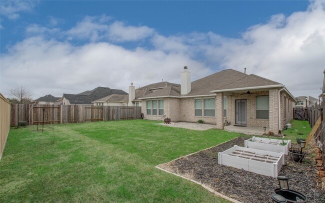 Building Photo - 18103 Double Bay Rd