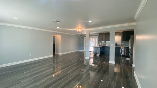 Building Photo - Stunning Remodeled 3BR Home Minutes from Beaches & Shopping