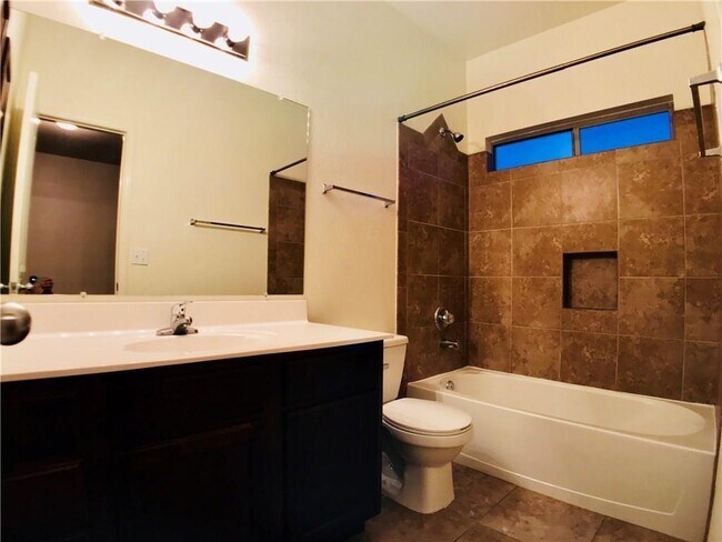 Building Photo - 13016 Stonington Ln