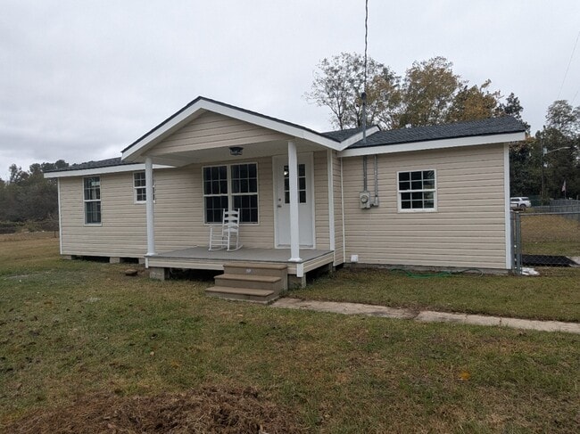 Primary Photo - 202 Underwood Dr