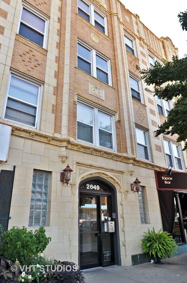 Building Photo - 2649 N Kedzie Ave