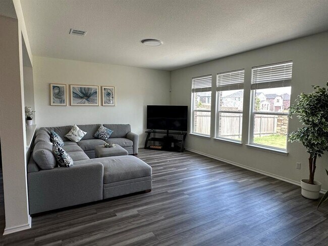 Building Photo - 4553 Dugenta Pl