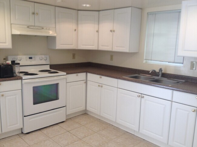 Building Photo - Washington House