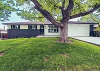Building Photo - Remodeled 3 bedroom, 3 bath home with addi...