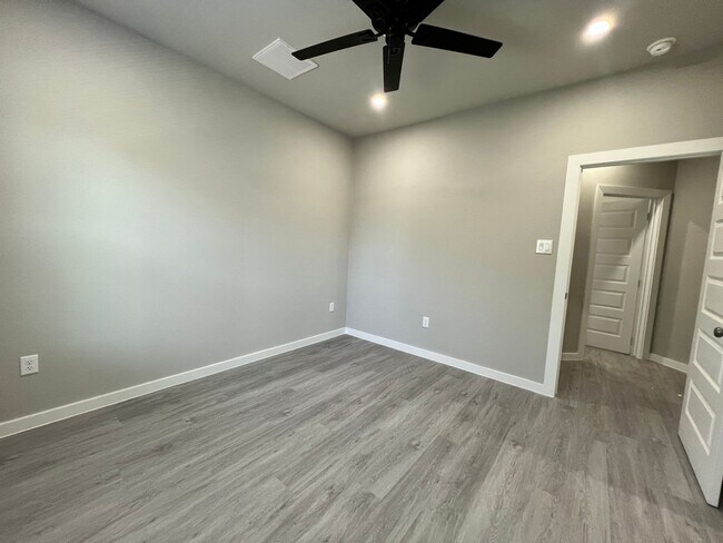 Building Photo - Brand new 3-bedroom, 3-bathroom townhome, ...