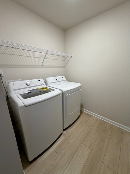 Building Photo - 401 Mopar Ln