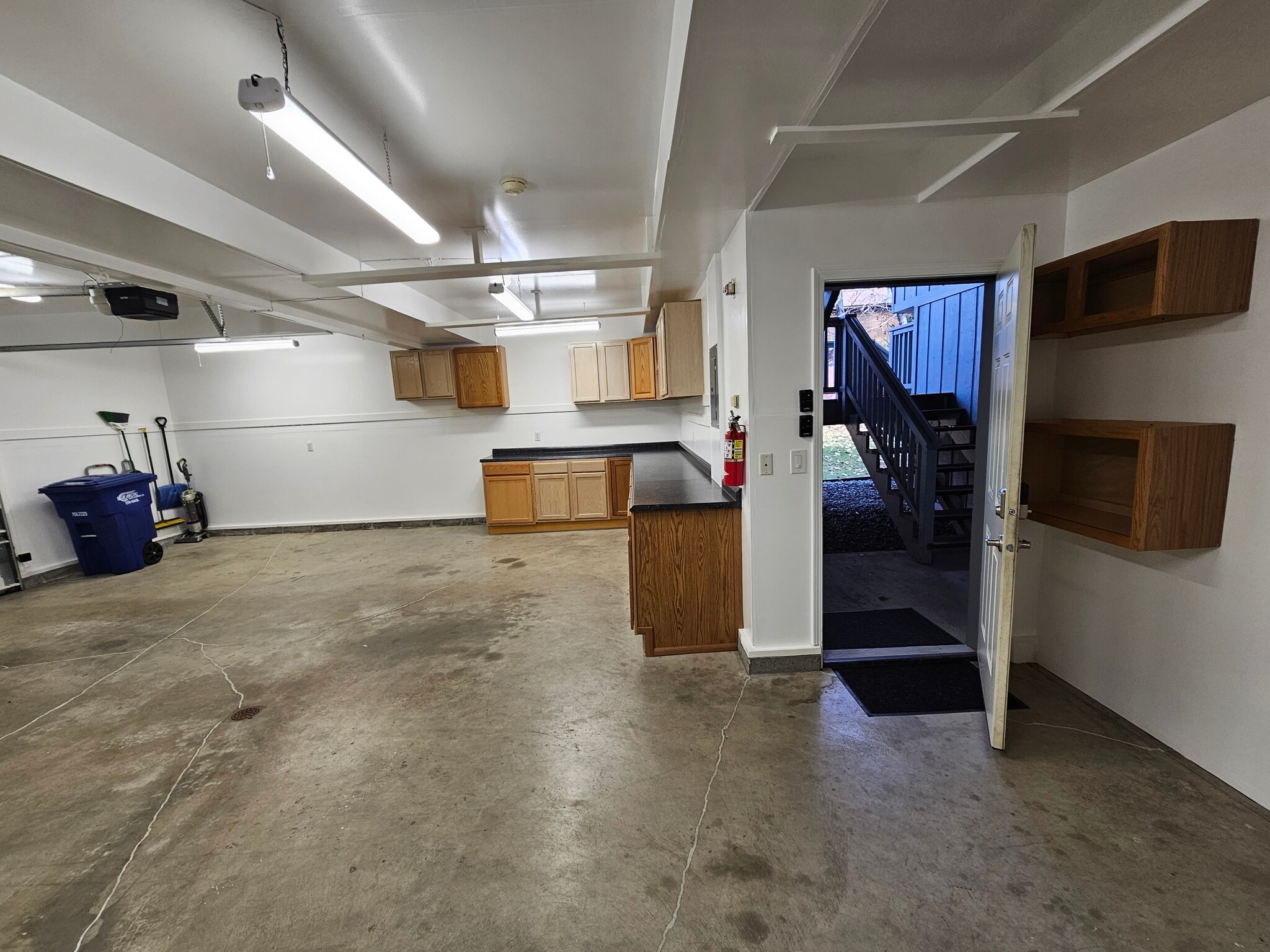 Building Photo - 3030 Lore Rd