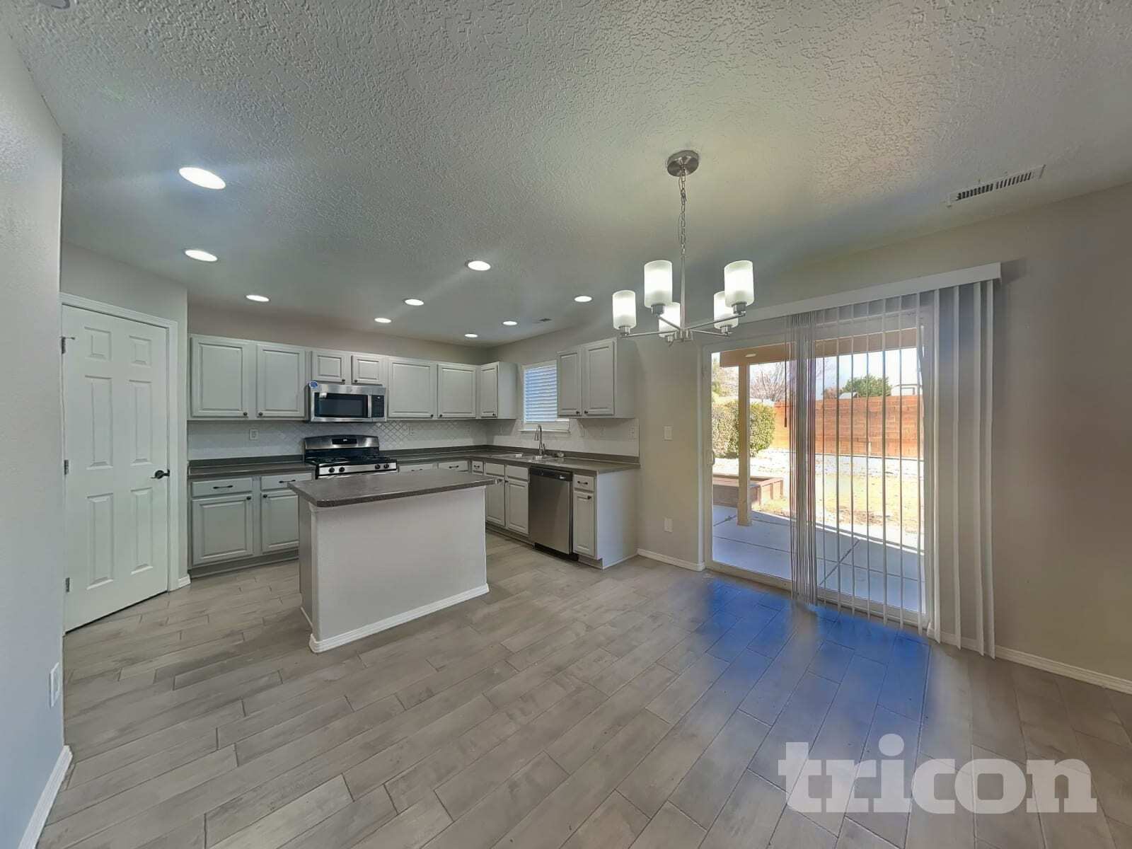 Building Photo - 10220 Nacimiento St NW