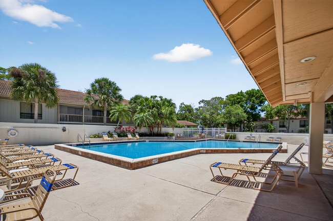 Building Photo - 611 Brackenwood Cove
