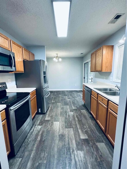 Building Photo - 136 Byrum Run