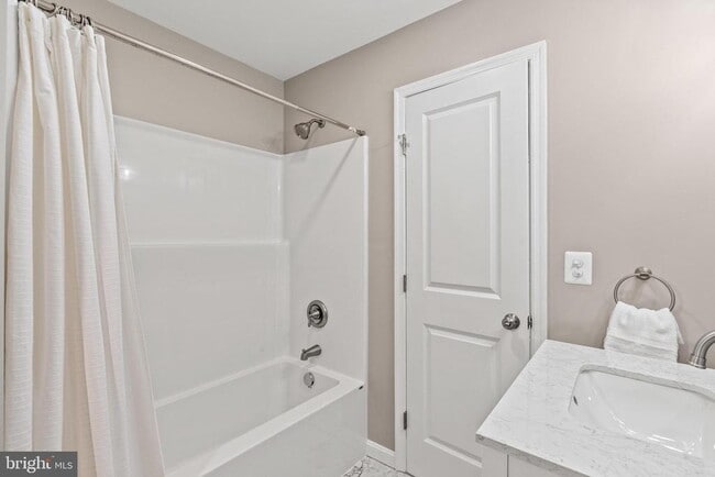 Building Photo - 22802 Lawrence Ave