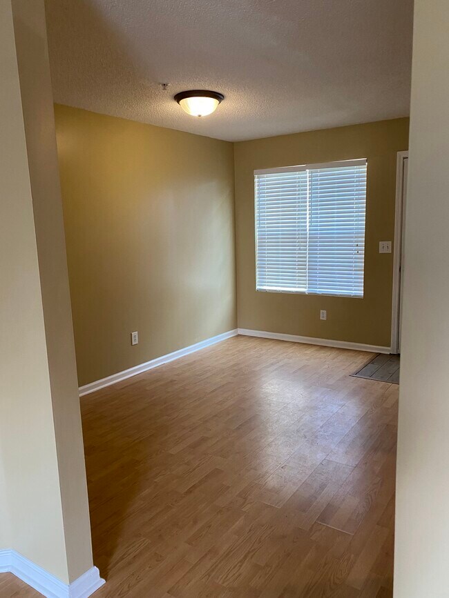 Building Photo - 125 Chastain Cir