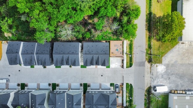 Building Photo - 5305 Kindred Gdn Ln