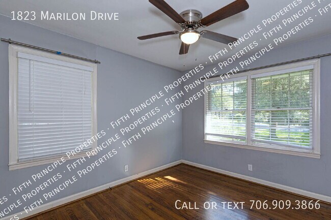 Building Photo - 1823 Marilon Dr
