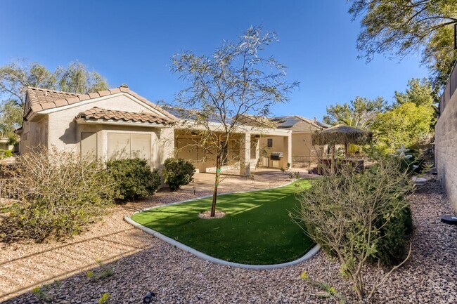 Building Photo - MONROE MODEL!  ALL APPLIANCES INCLUDED, FU...