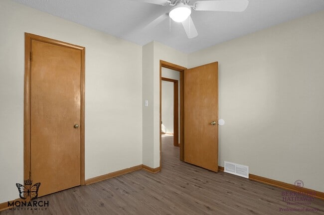 Building Photo - 3 Bedroom Home For Rent
