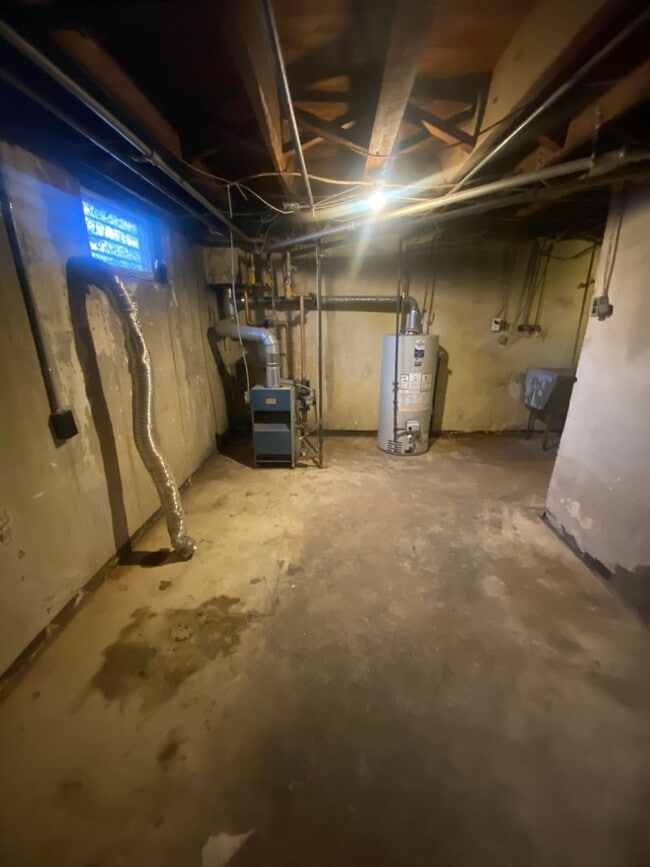 Building Photo - Desirable, Quaint 3/1 bath Beautiful Home in Upper Darby!