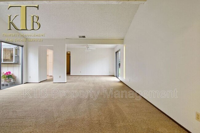 Building Photo - 4751 Knapp Way