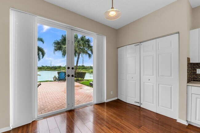 Building Photo - 1333 SW 175th Way