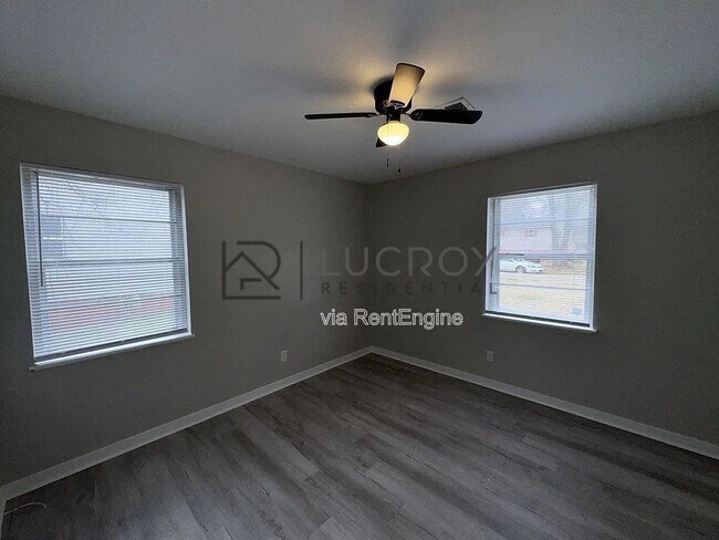 Building Photo - 1126 Barbara Ann Dr