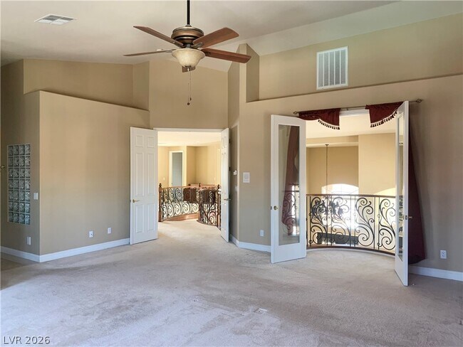 Building Photo - 10660 Lago Cantini St