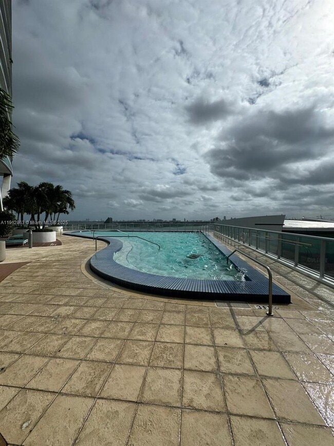 Building Photo - 888 Biscayne Blvd