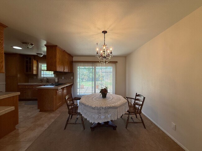 Building Photo - Centrally Located Orcutt Single Story Home