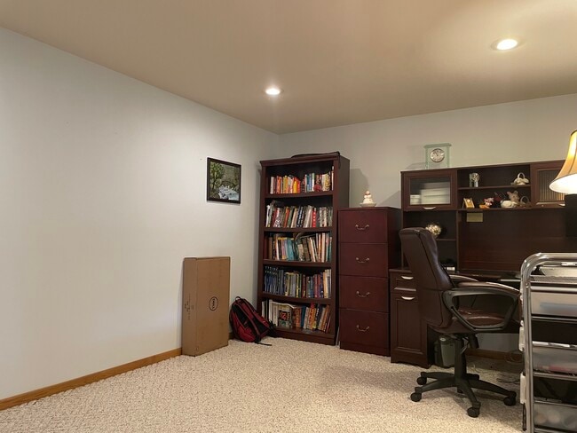 Building Photo - 6128 Jeffers Dr