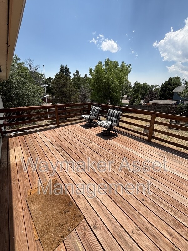 Building Photo - 3495 Montebello Dr W