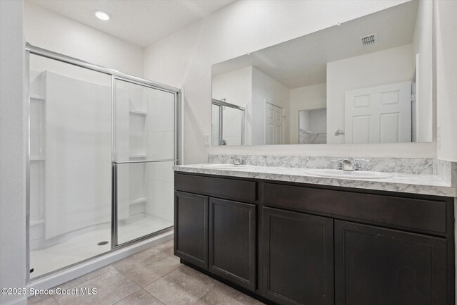 Building Photo - 560 Lumber Jack Pl