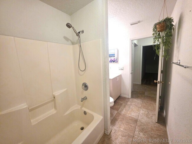 Building Photo - 6707 Coquina Ave