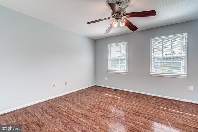 Building Photo - 9420 Packard Way