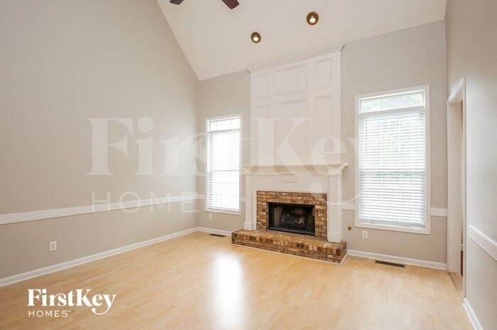 Building Photo - 4180 Chatham View Dr