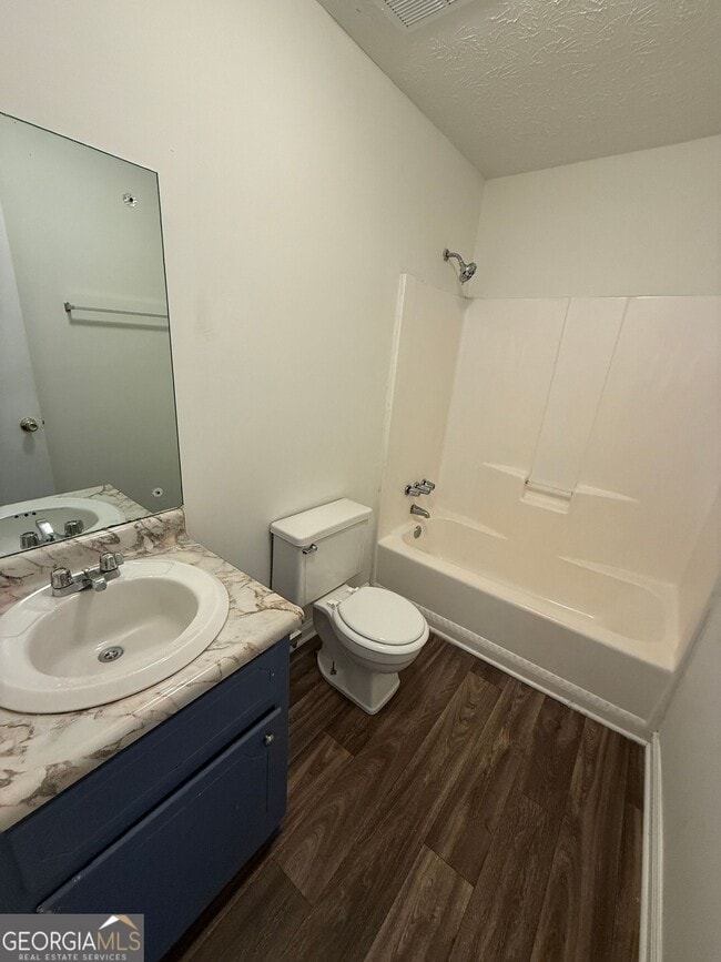 Building Photo - 540 Rustwood Dr