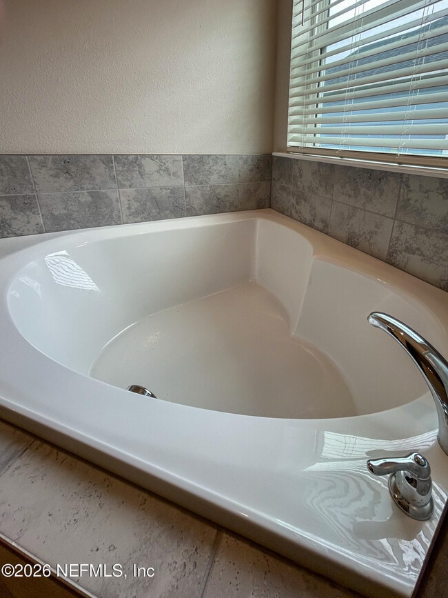 Building Photo - 2734 Copperwood Ave