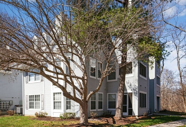 Building Photo - 13564 Lord Sterling Pl