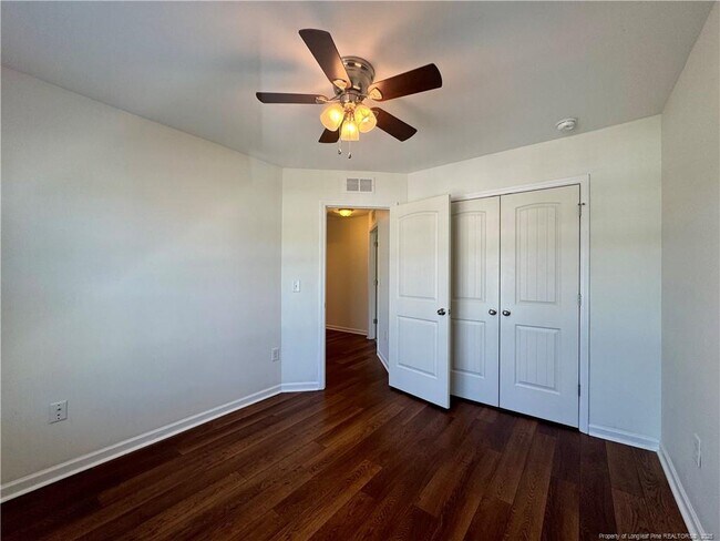 Building Photo - 350 Watchmen Ln