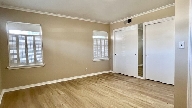 Building Photo - 1404 Melrose Dr