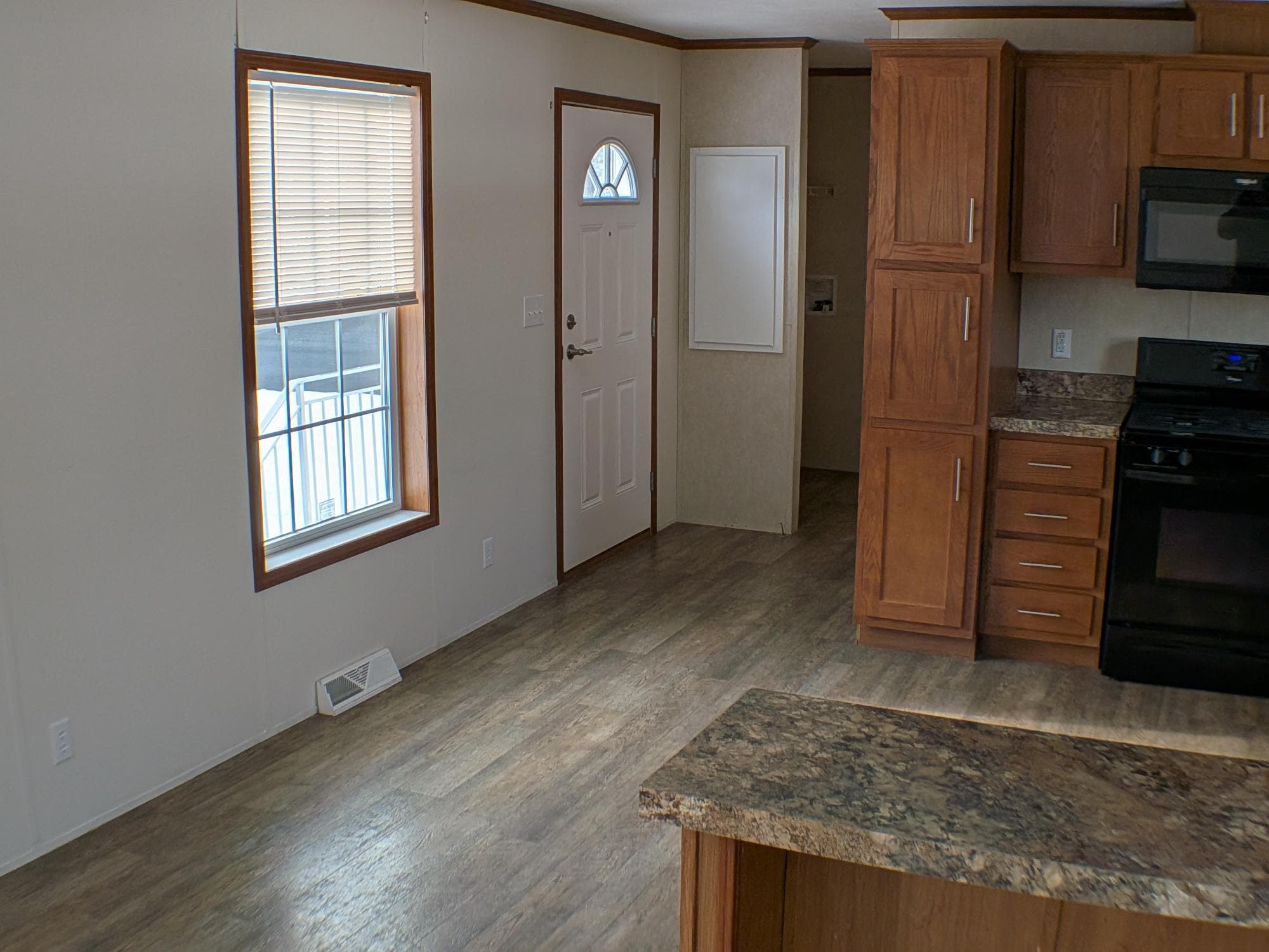 Building Photo - 8 Matthew Dr