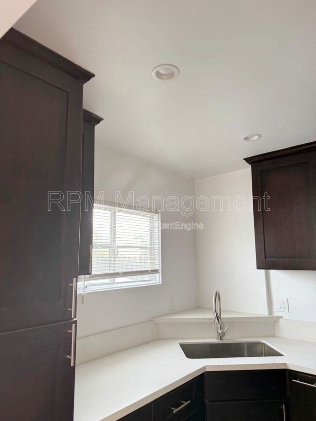 Building Photo - 14522 Gault St