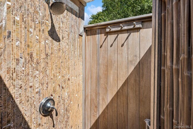 Building Photo - 7 Linda Ln