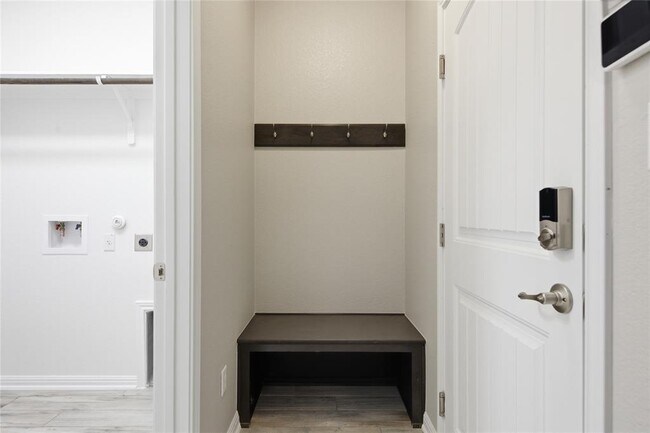 Building Photo - 20213 Arctic Loon Pass