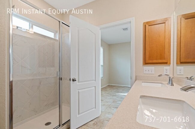 Building Photo - 6300 Carriage Pines Dr