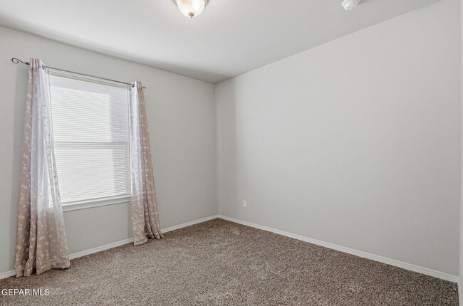 Building Photo - 1004 Aircoupe Way