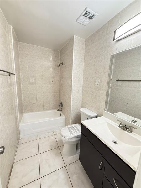 Building Photo - 5711 Blueberry Ct